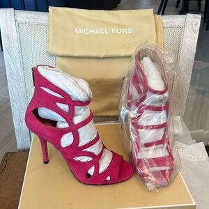 NIB Michael Kors Casey suede cage heels